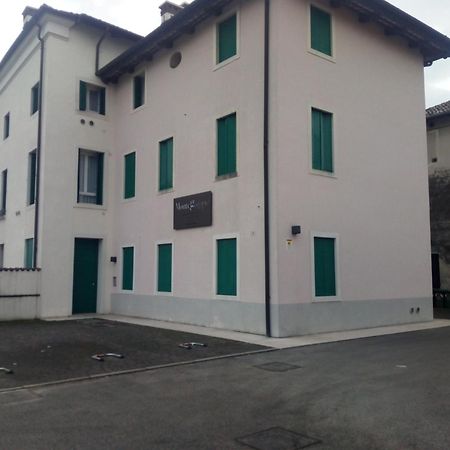 Residence Montegrappa Sandrigo Exteriör bild
